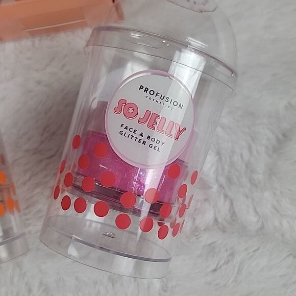 PROFUSION COSMETICS 5 Piece Set‎ - Picture 5 of 6